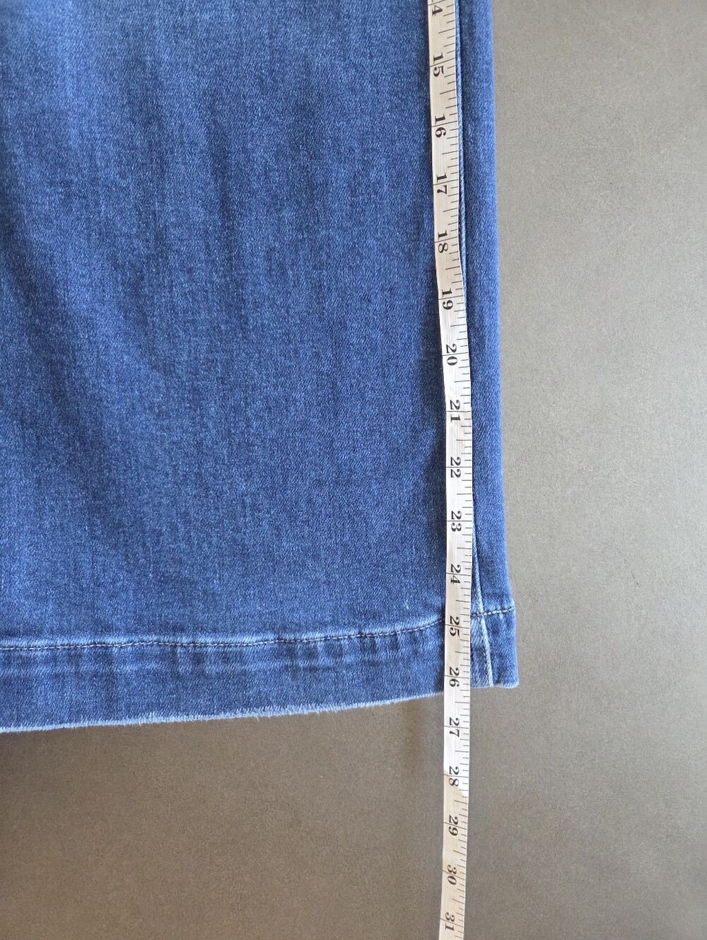 Paige Women's Anessa Wide Leg Jean Size 33 Foreign Film - Picture 12 of 12